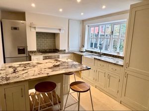 Dining Kitchen- click for photo gallery
